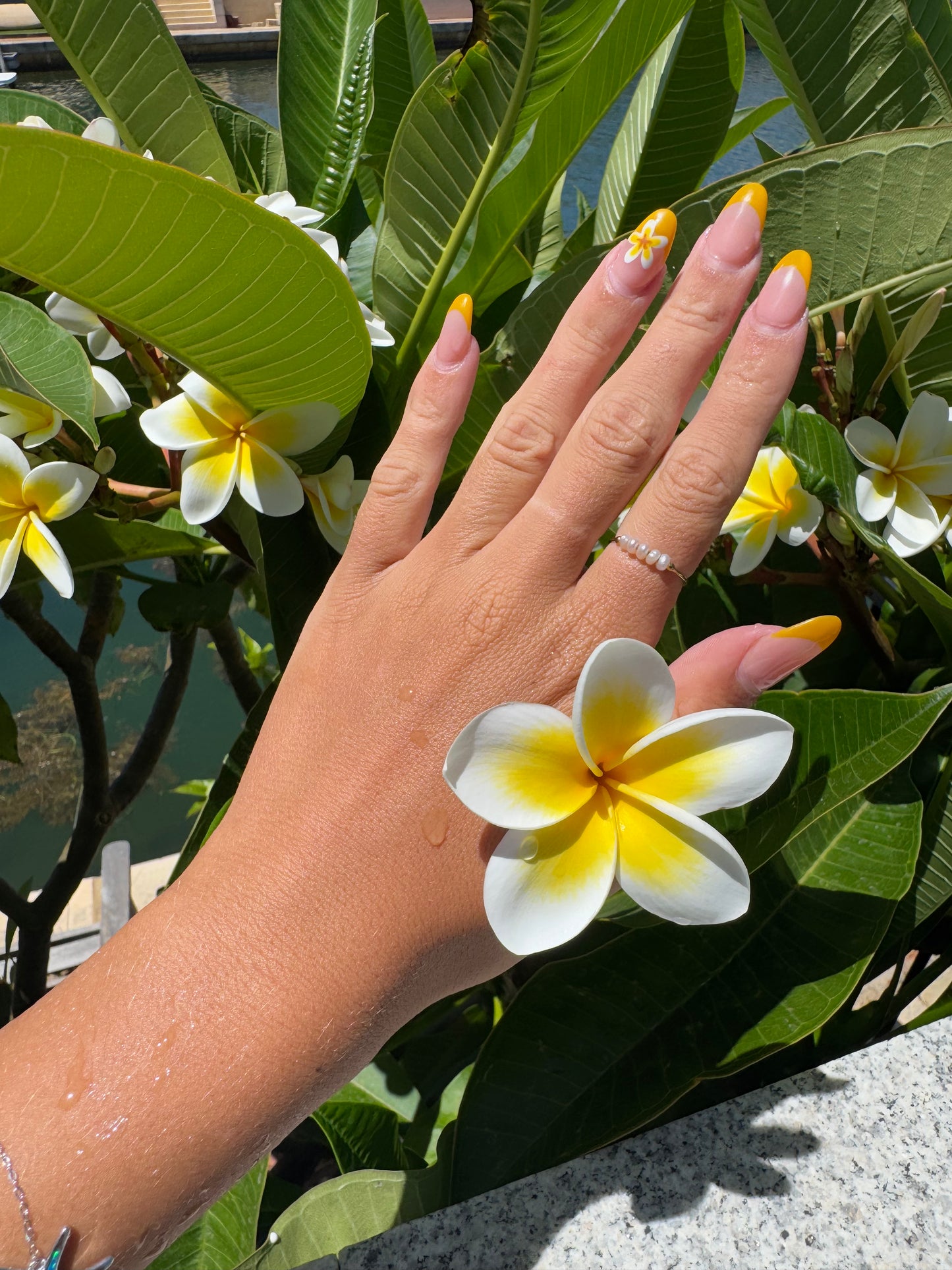 Gold pearl ring